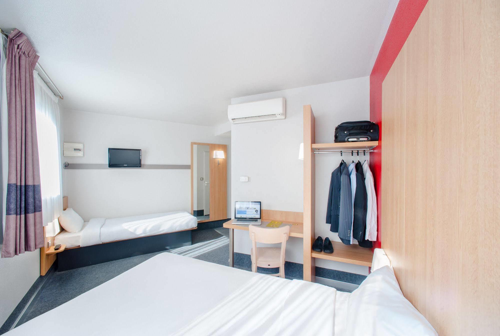 B&B Hotel Cholet Sud Buitenkant foto