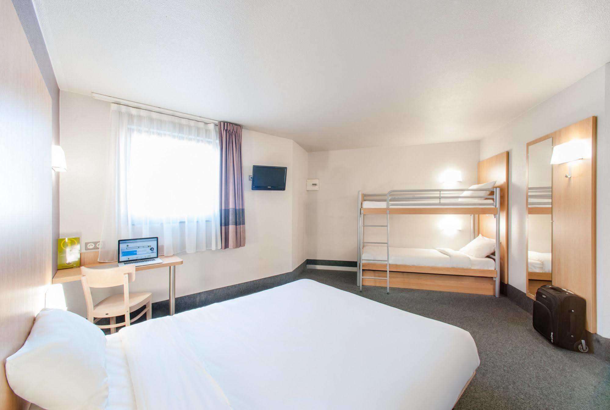 B&B Hotel Cholet Sud Buitenkant foto