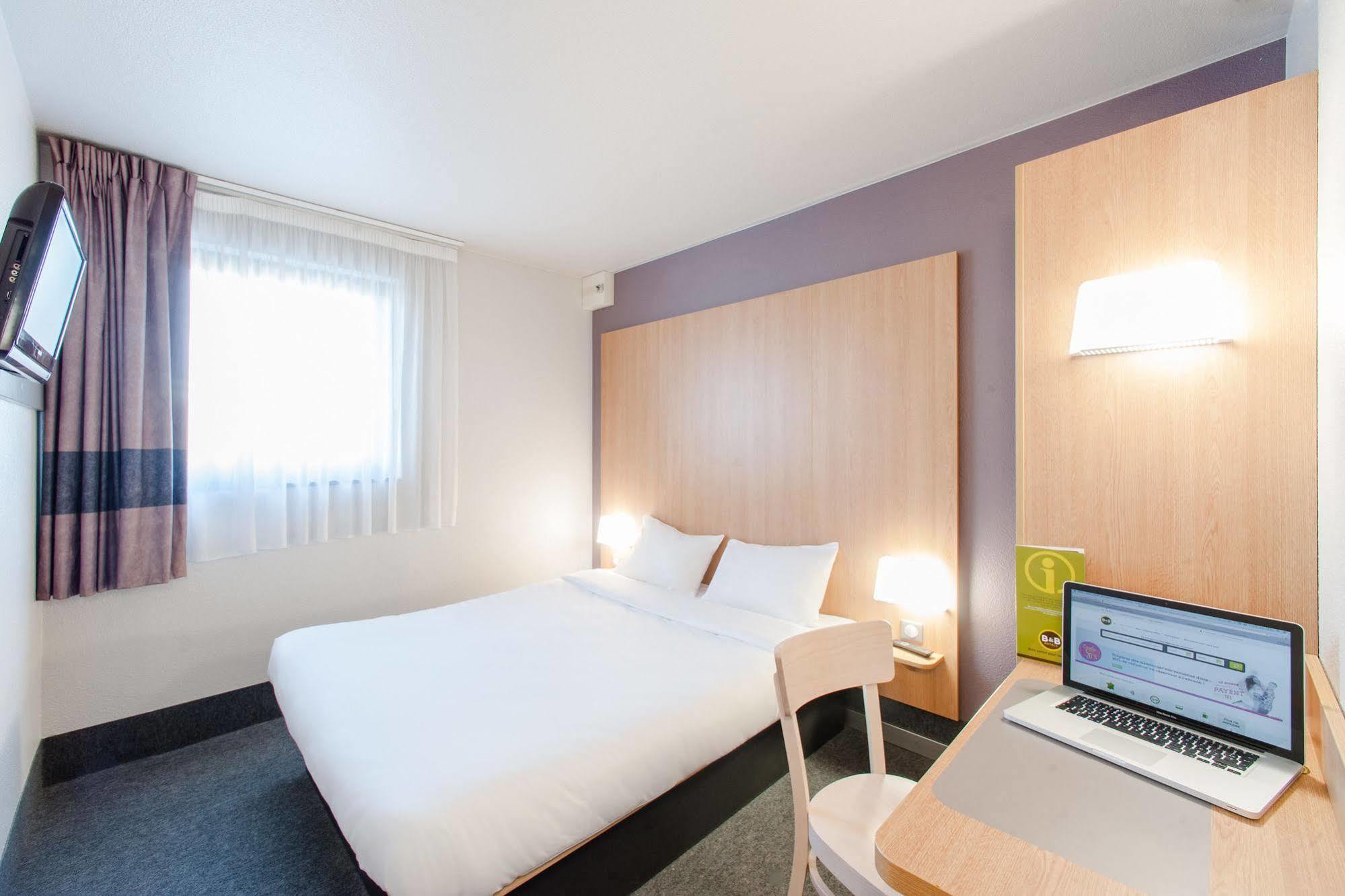 B&B Hotel Cholet Sud Buitenkant foto